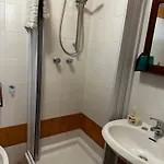 Le 5 מלון דירות 3*
