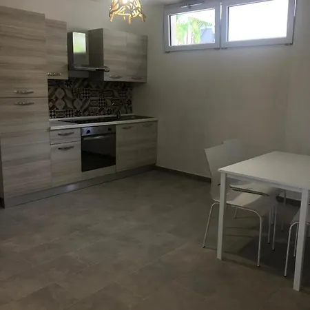 Lägenhetshotell Le 5 Rodi Garganico