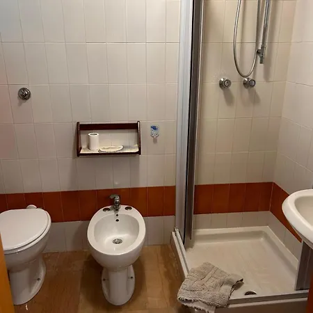 Le 5 Aparthotel